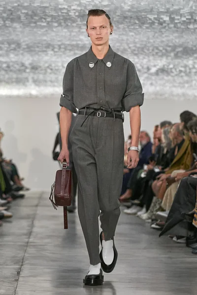 Look 22